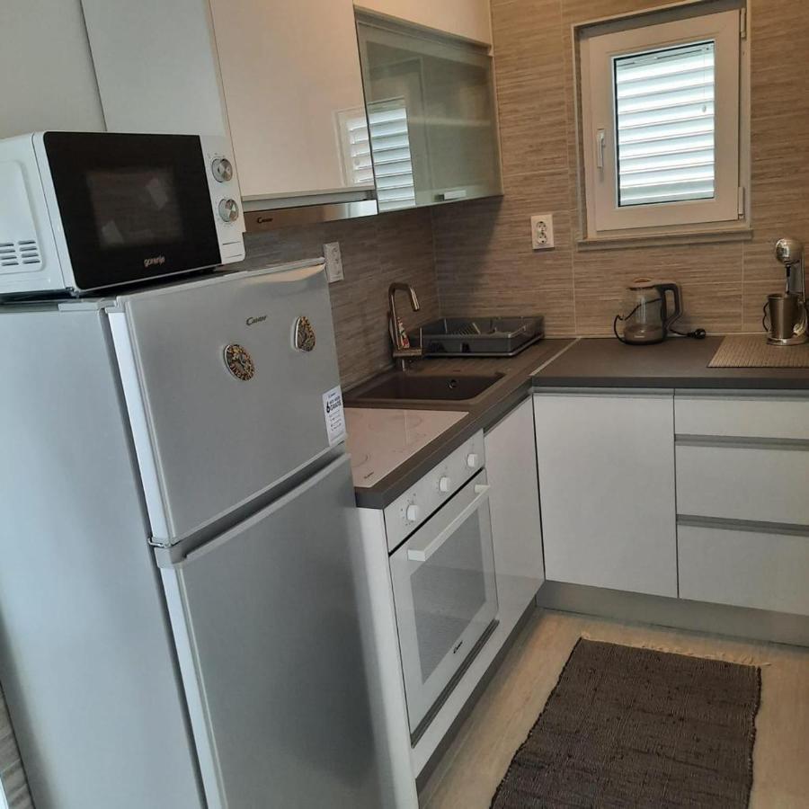 Tara'S Apartman Supetar Zewnętrze zdjęcie