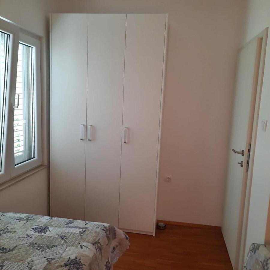 Tara'S Apartman Supetar Zewnętrze zdjęcie