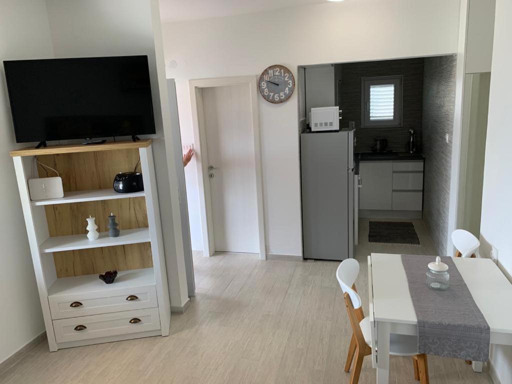 Tara'S Apartman Supetar Zewnętrze zdjęcie